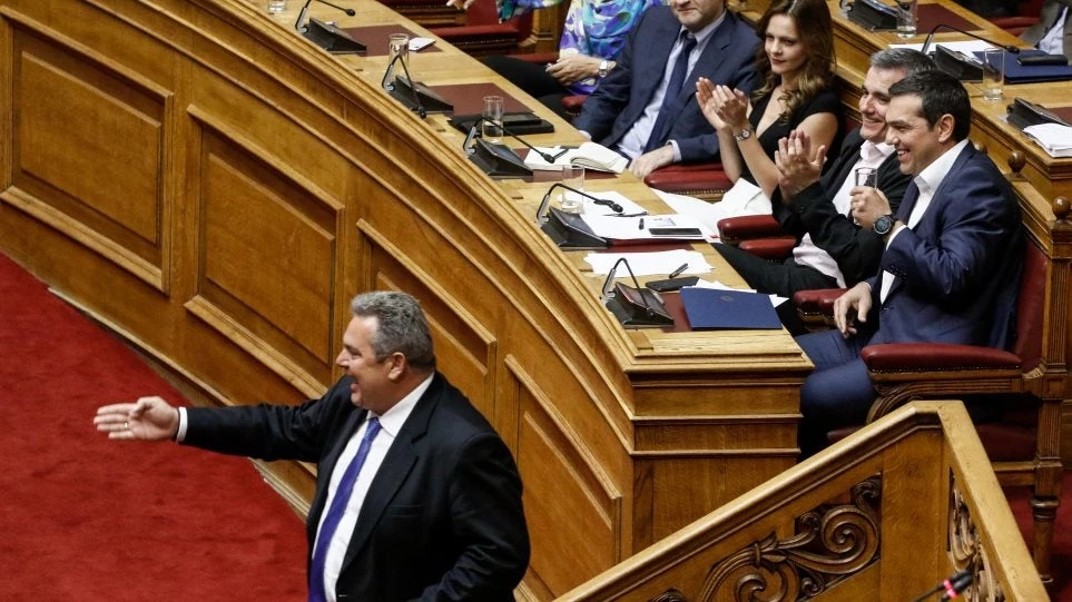 O «ιδιαίτερος» διάλογος Τσίπρα-Καμμένου με τη Σοφία Βούλτεψη – Καυστικά σχόλια για Καμμένο